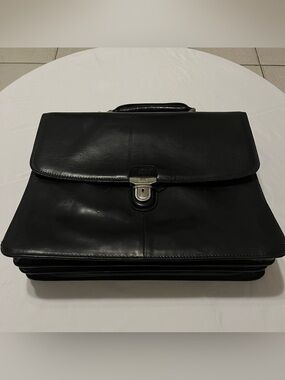 Tony Perotti Italian Leather Laptop Bag Briefcase